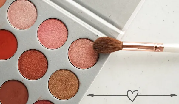 1. 7 non toxic eyeshadow brands that use natural ingredients